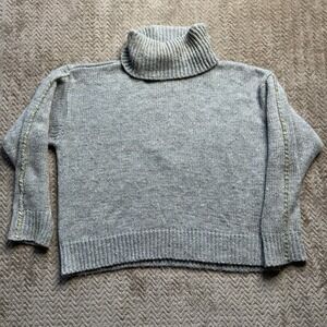 Harper Heritage Woman's Cozy Turtle Neck Gray Gold Accent Sweater Size Medium